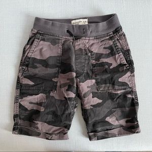 Camo sweat shorts